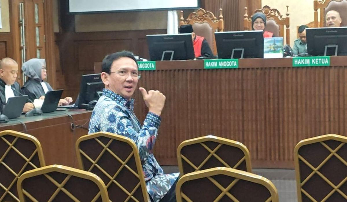 Skandal LNG Terkuak, Ahok Sebut Direksi Impor Tapi Pembeli Belum Ada