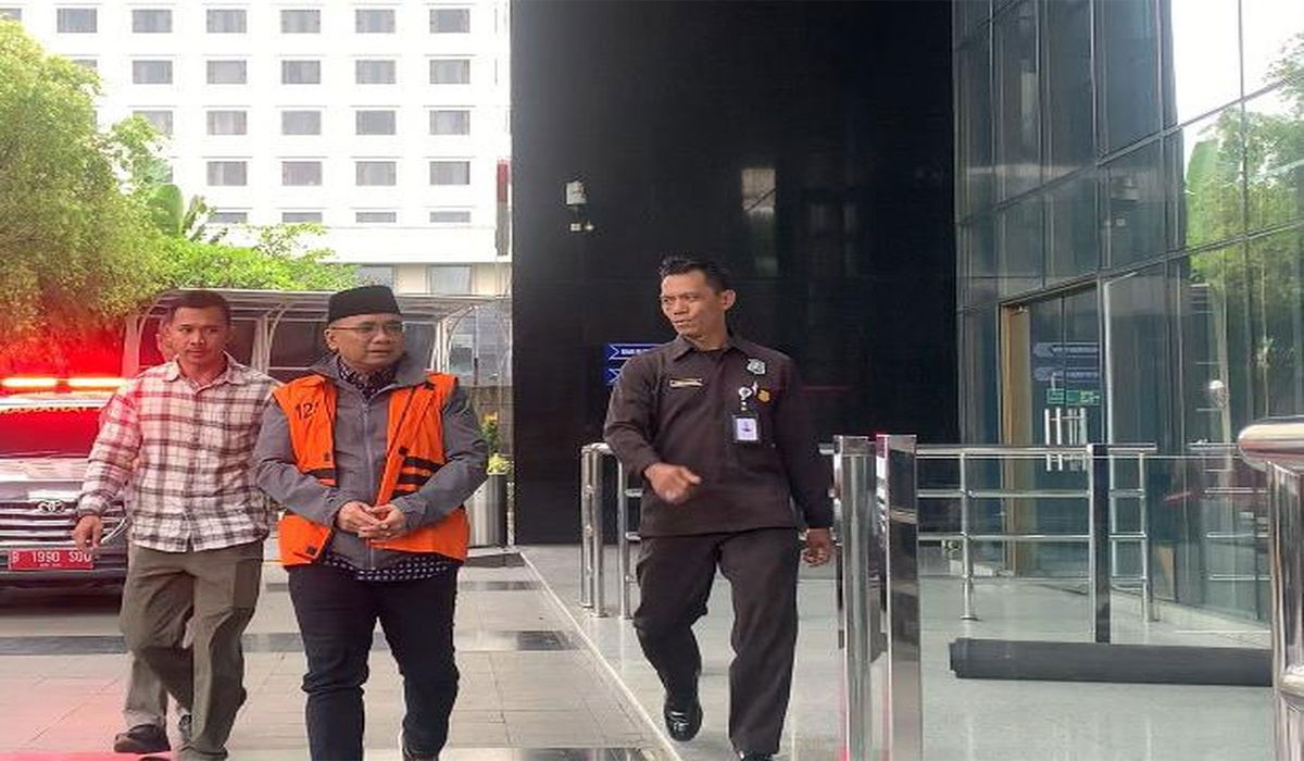 Mengejutkan! Tangan Yaqut Tak Diborgol Saat Ditahan Lagi, KPK Akhirnya Buka Suara